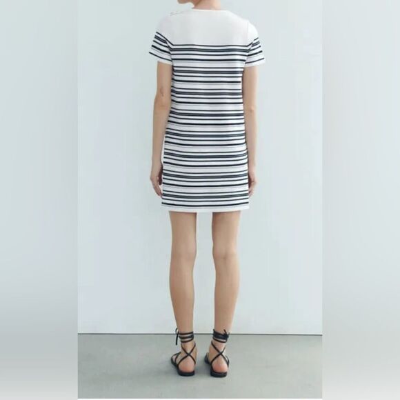 NWT ZARA WOMEN'S STRIPED KNIT MINI DRESS WHITE /NAVY SIZE M 3859/035 - Picture 2 of 9